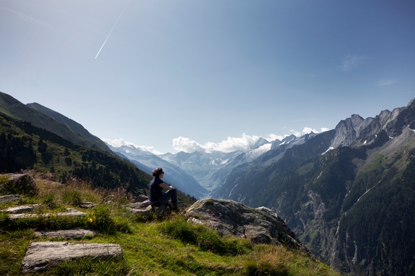140403 MayrhofnerBergbahnen Geniesserrundweg Aussicht ins Stilluptal