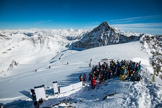 20170306 Daniel Hug Art1