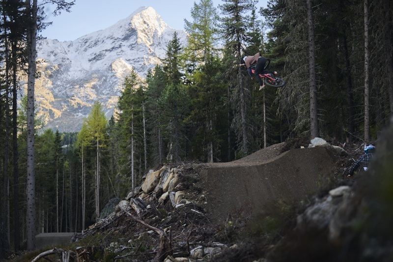 Neue Lines und mehr Airtime in der Bike Republic Sölden