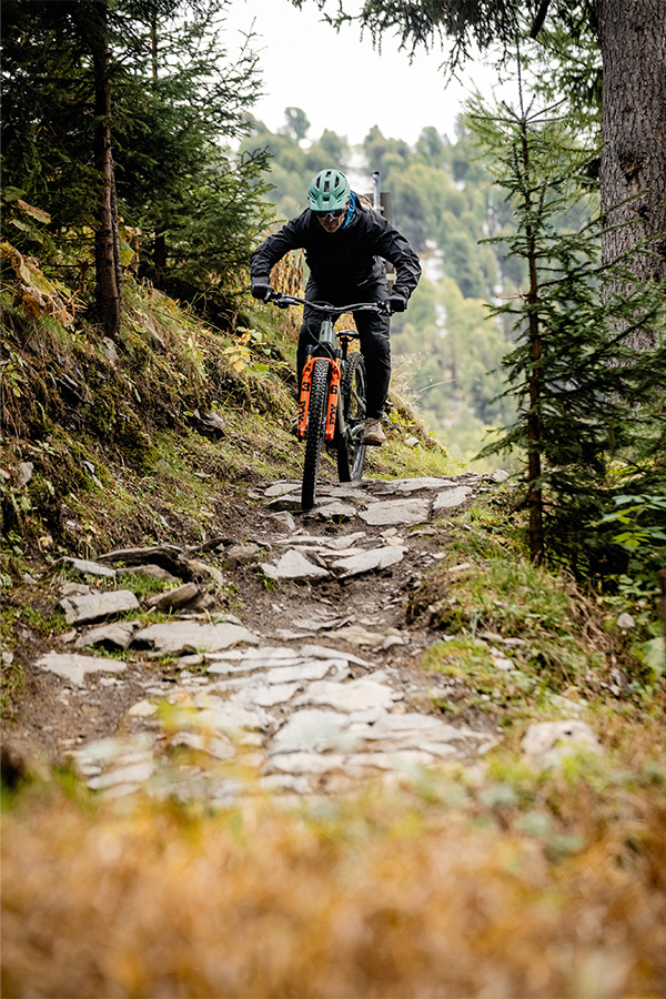 02 biketest crussis no135