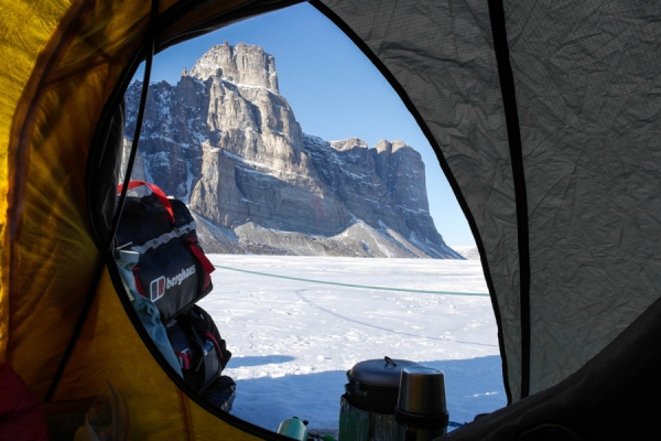 Erste Skispuren auf der Baffin-Insel