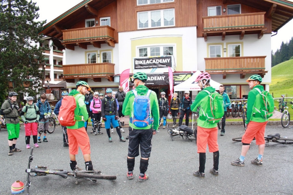 Kostenlose SAAC Bike Camps mit 7 Stopps von S&ouml;lden bis Wagrain