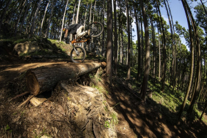 Behind-the-Scenes von Tomomi Nishikubos “Ride to Survive II”