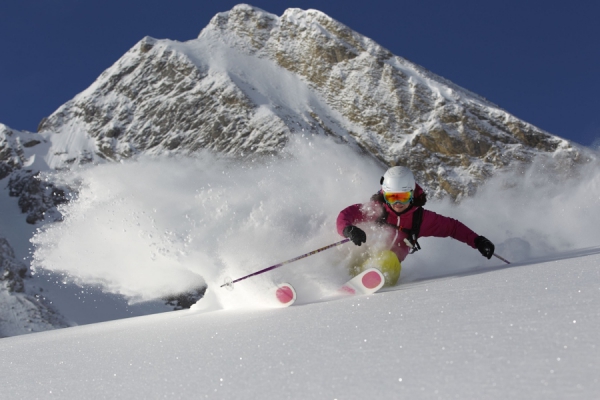K&Auml;STLE verl&auml;ngert Vertrag mit Lorraine Huber